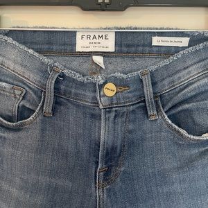 Frame, frayed jeans. Size 26, light wash